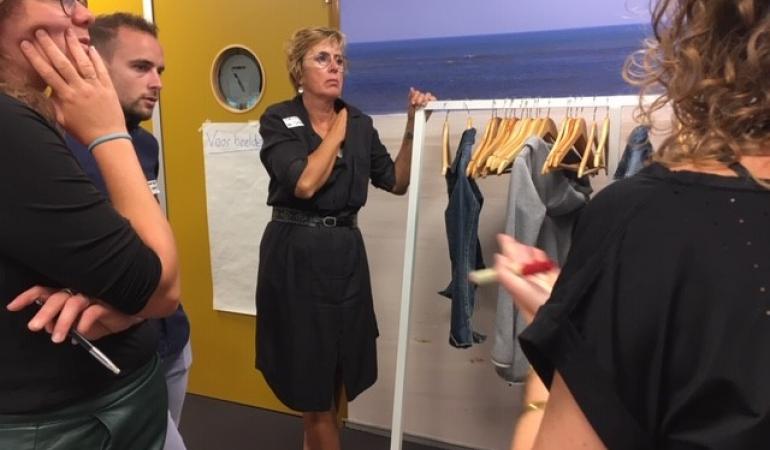 Het gebruikerspanel tijdens de werksessie ‘sociale leefomgeving’ (3 september 2019) Het gebruikerspanel tijdens de werksessie ‘sociale leefomgeving’ (3 september 2019)
